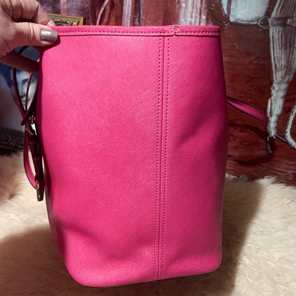 Michael Kors XXL pink leather bag - Picture 3 of 11